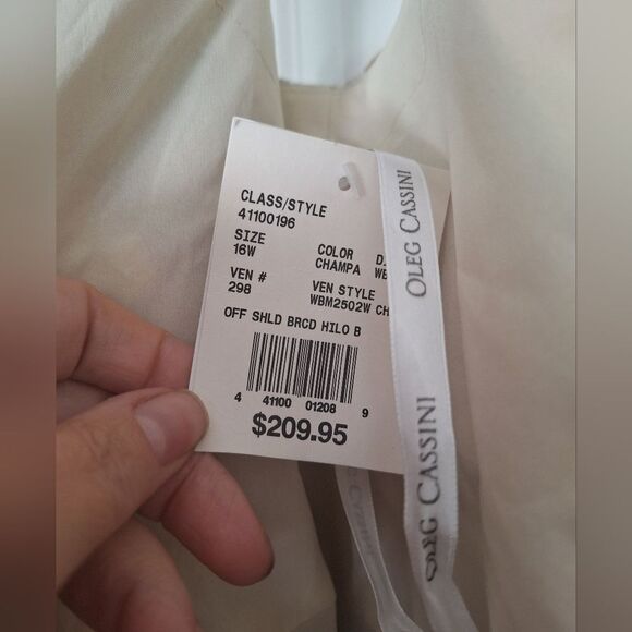 OLEG CASSINI DAVID’S BRIDAL WEDDING DRESS SIZE 16 NEW - Picture 5 of 10